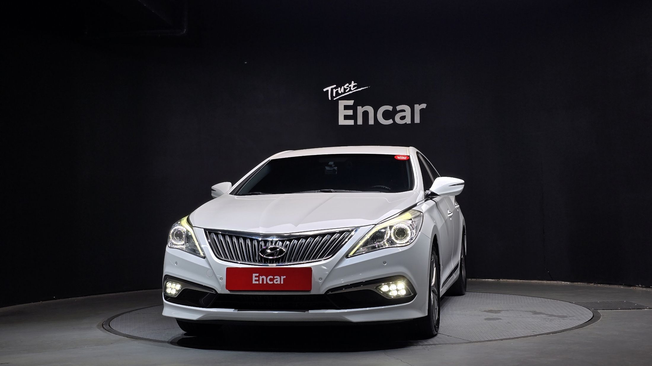 HYUNDAI GRANDEUR HG 2016