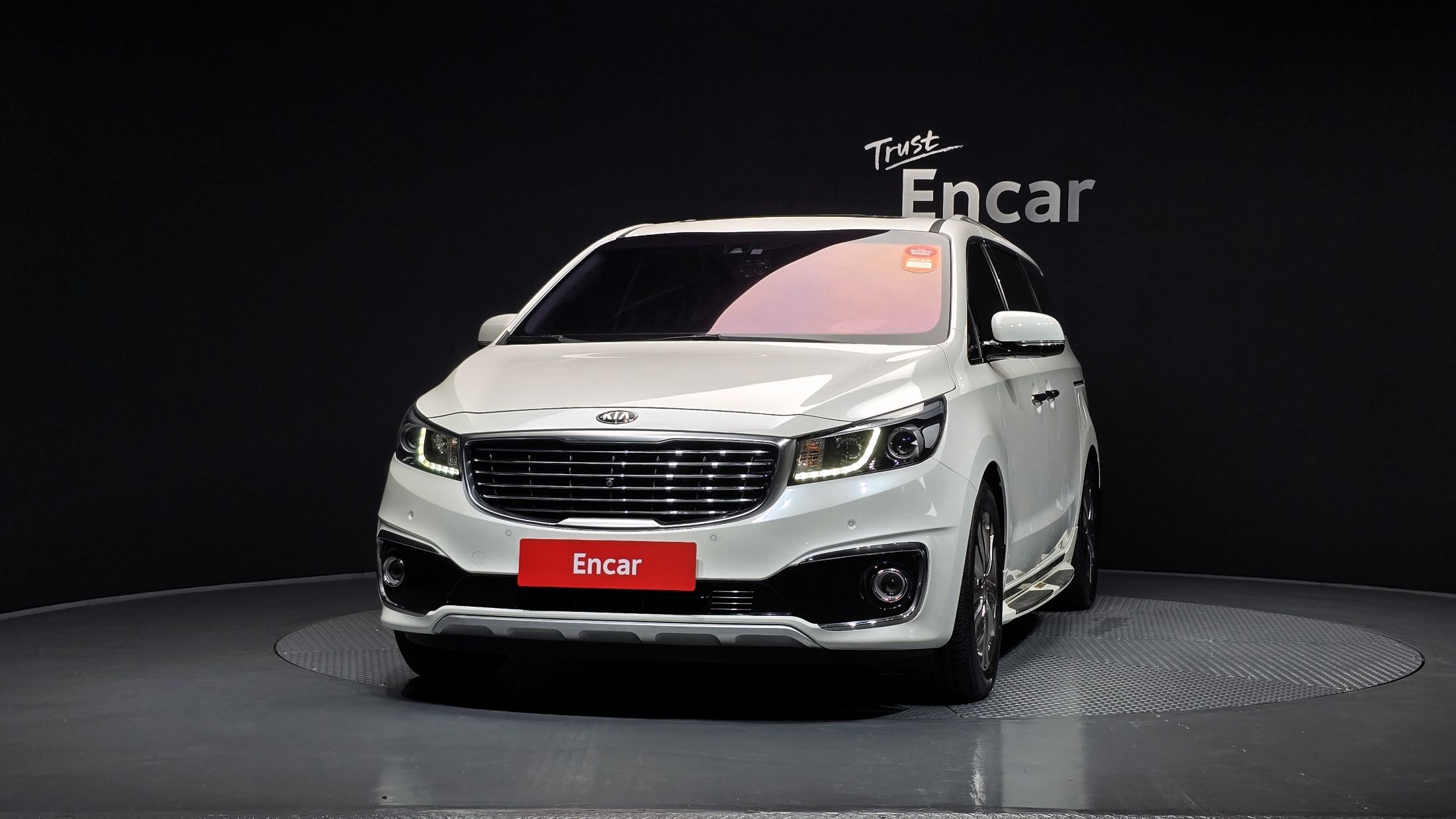 KIA CARNIVAL 2017