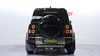 LAND ROVER DEFENDER L663 2024