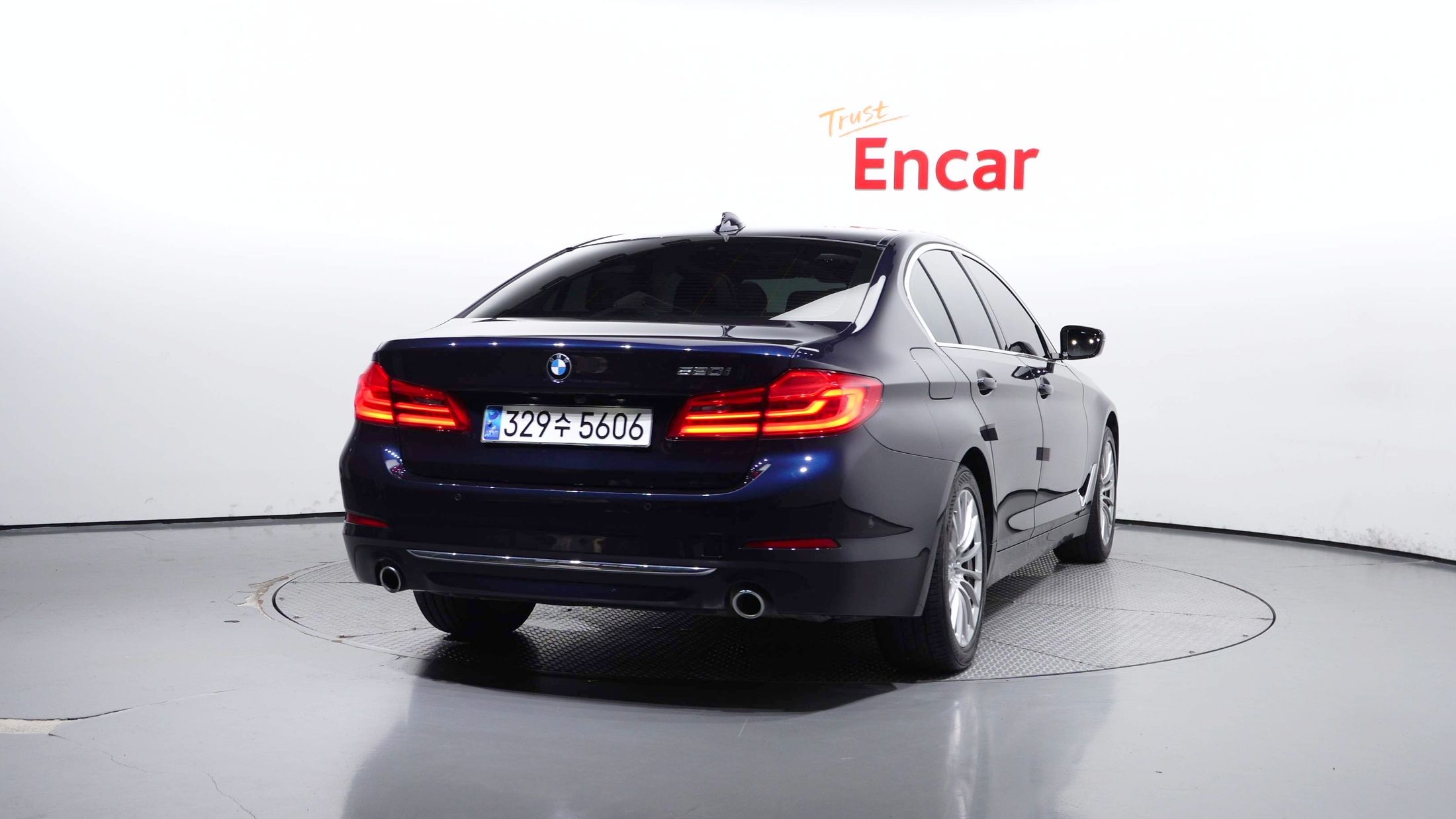 BMW 5-SERIES G30 2020
