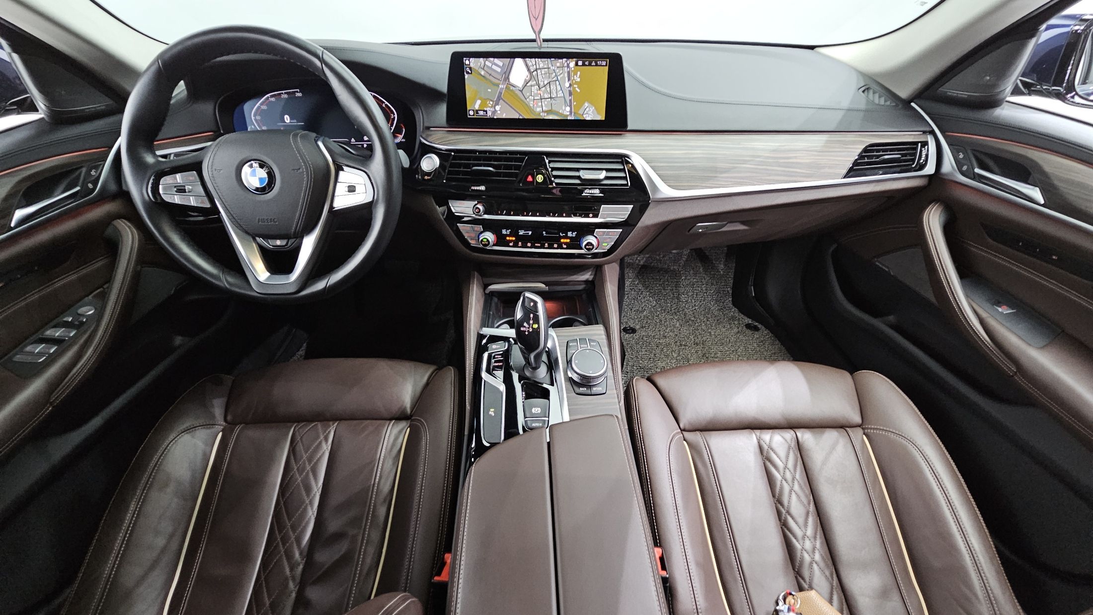 BMW 5-SERIES G30 2020