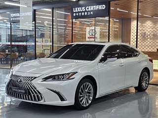 LEXUS ES300H  7 GENERATION Luxury Plus 2025
