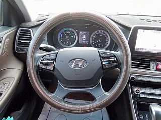 HYUNDAI GRANDEUR IG HYBRID 2018