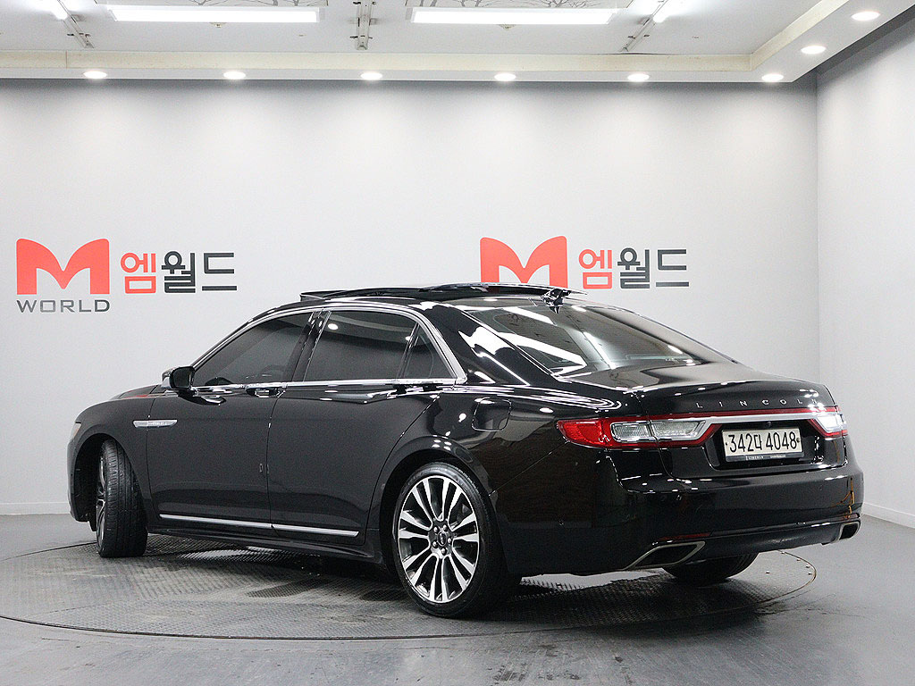 LINCOLN CONTINENTAL 2020