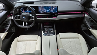 BMW 5-SERIES G60 2024