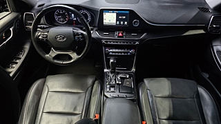 HYUNDAI GRANDEUR IG 2017