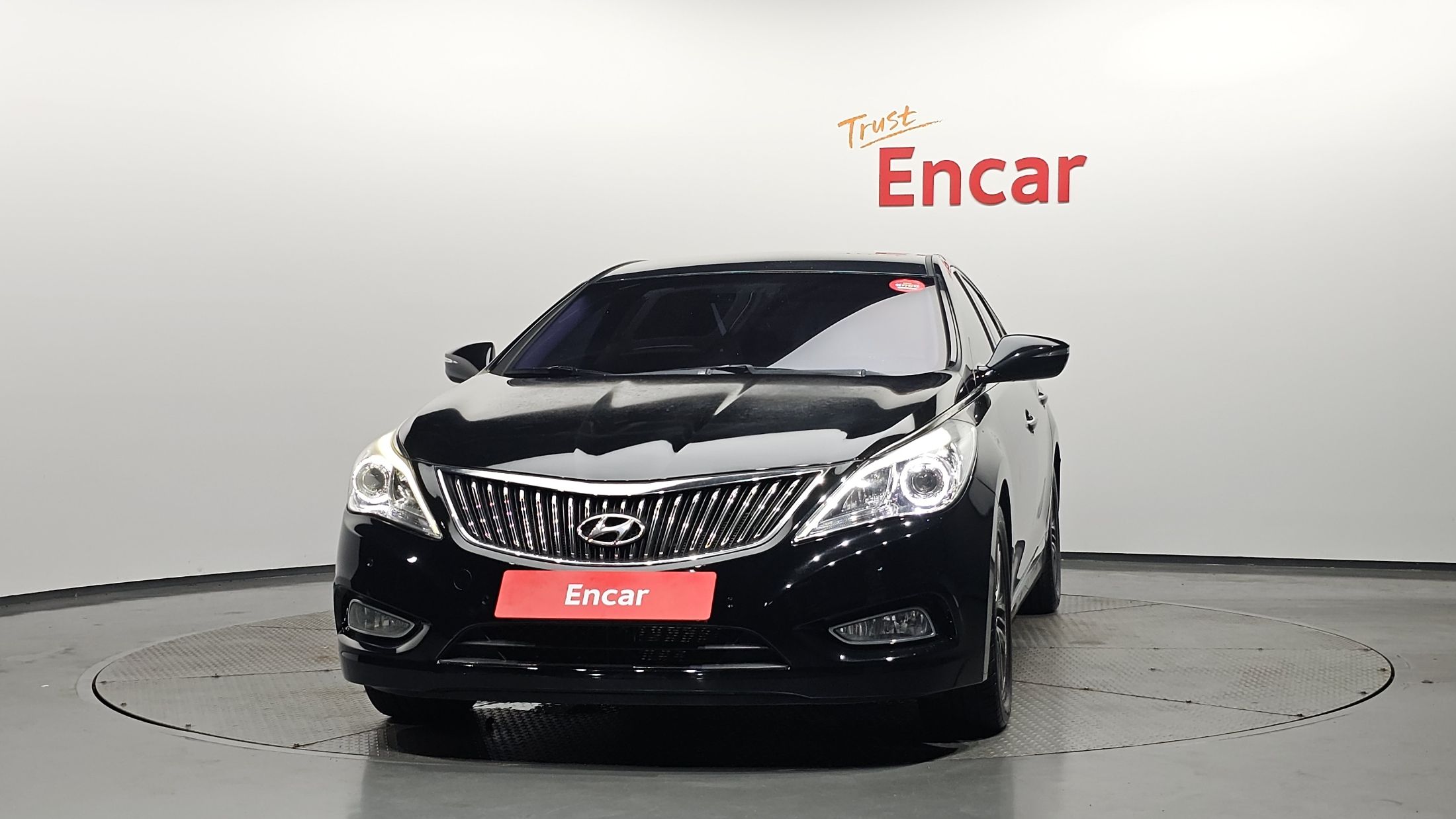 HYUNDAI GRANDEUR HG 2013