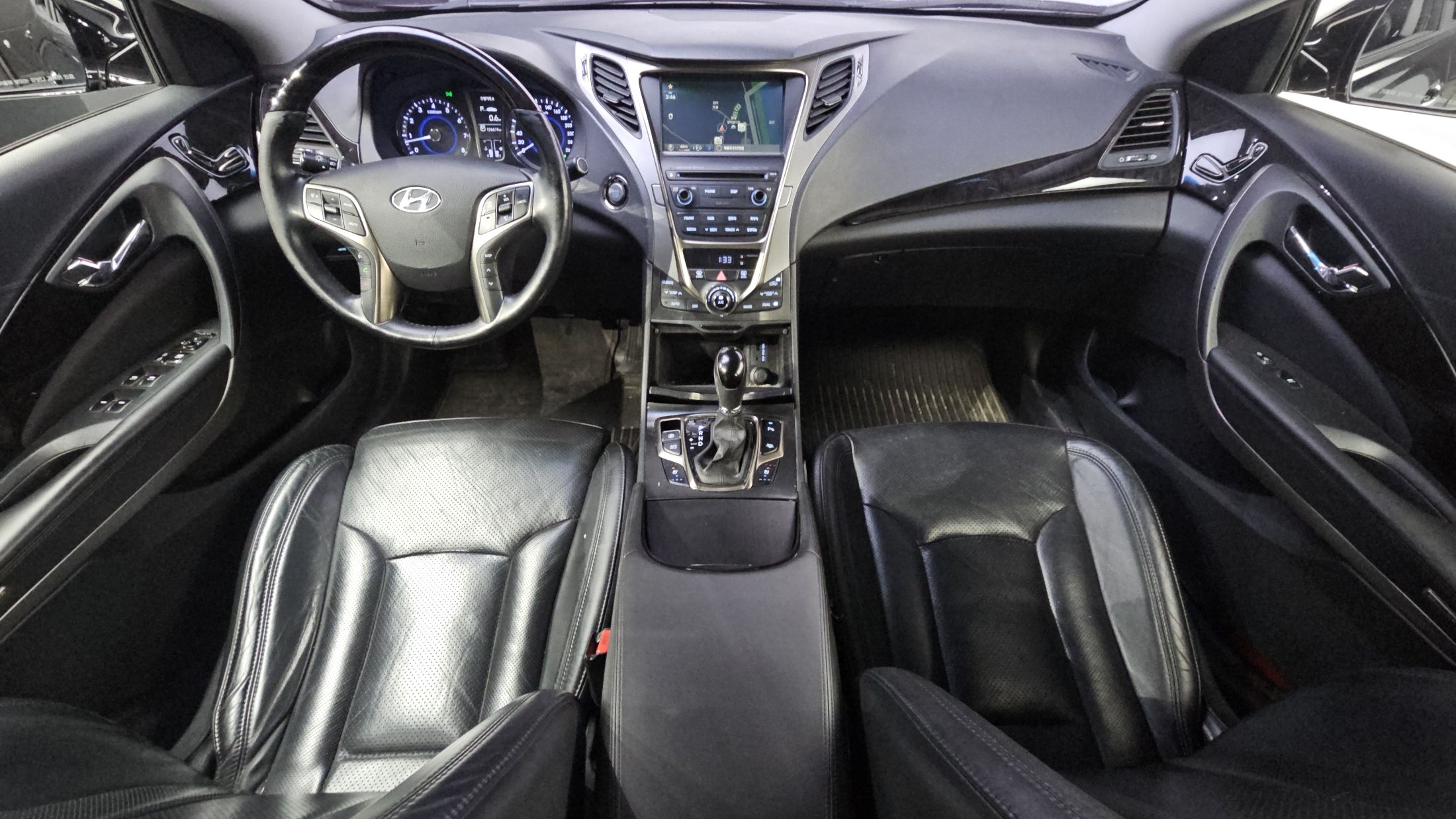 HYUNDAI GRANDEUR HG 2013