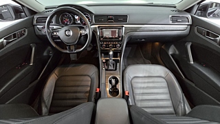 VOLKSWAGEN PASSAT 2018
