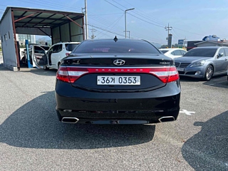 HYUNDAI GRANDEUR HG 2016