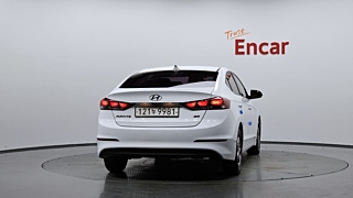 HYUNDAI AVANTE AD 2017