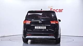 KIA CARNIVAL 2018
