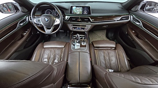 BMW 7-SERIES G11 2016