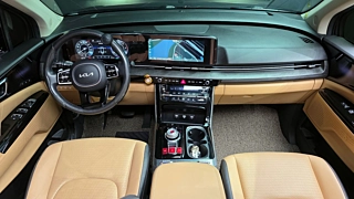 KIA CARNIVAL 4 GENERATION 9 Seater Signature 2022