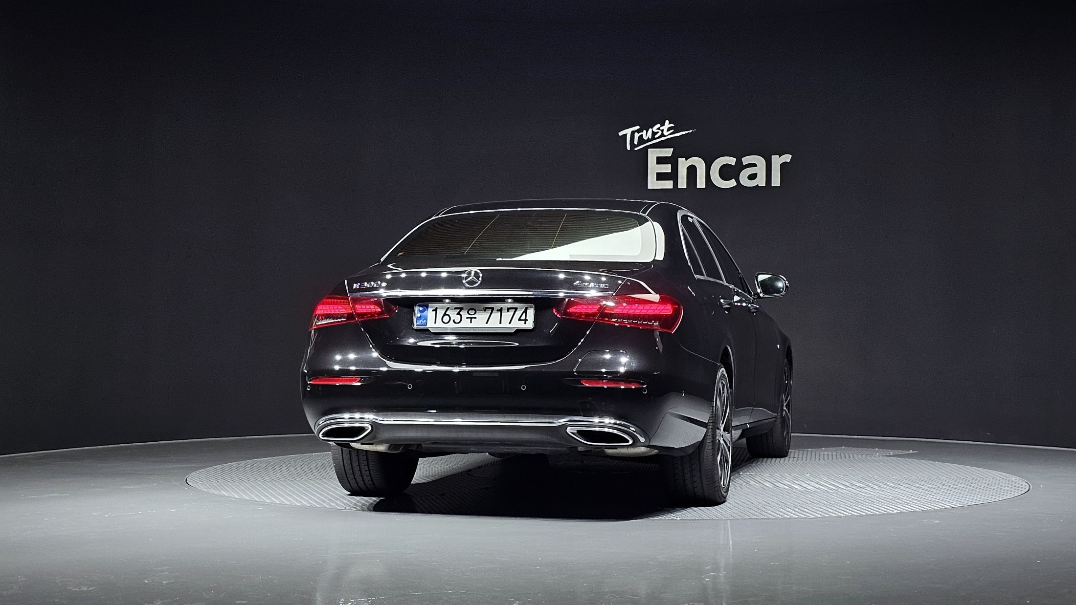 MERCEDES BENZ E-CLASS W213 2021