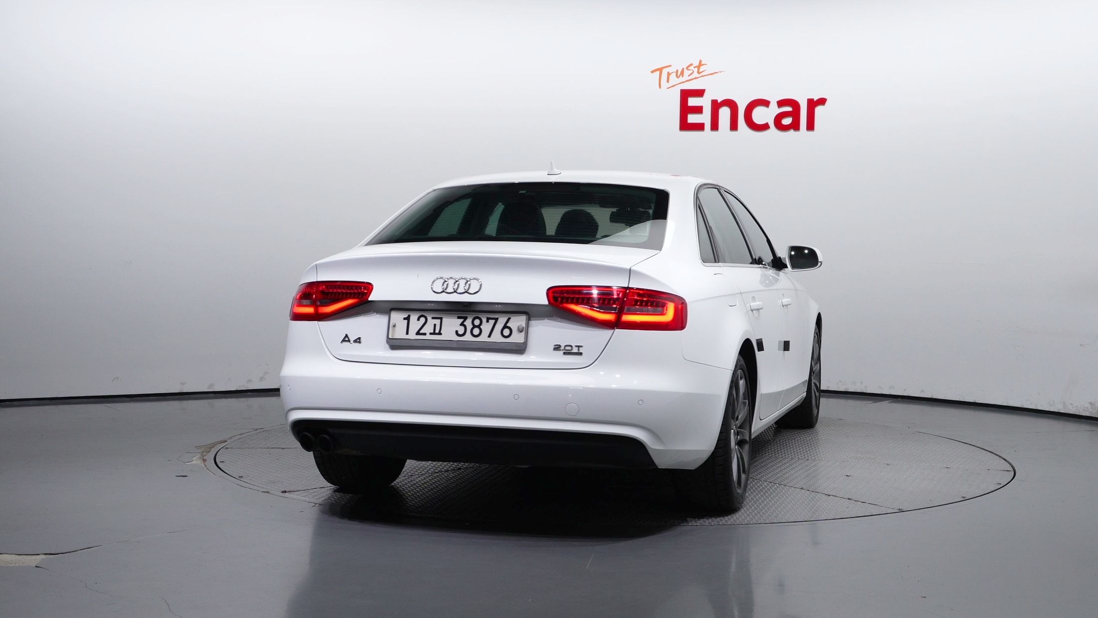 AUDI A4 2012