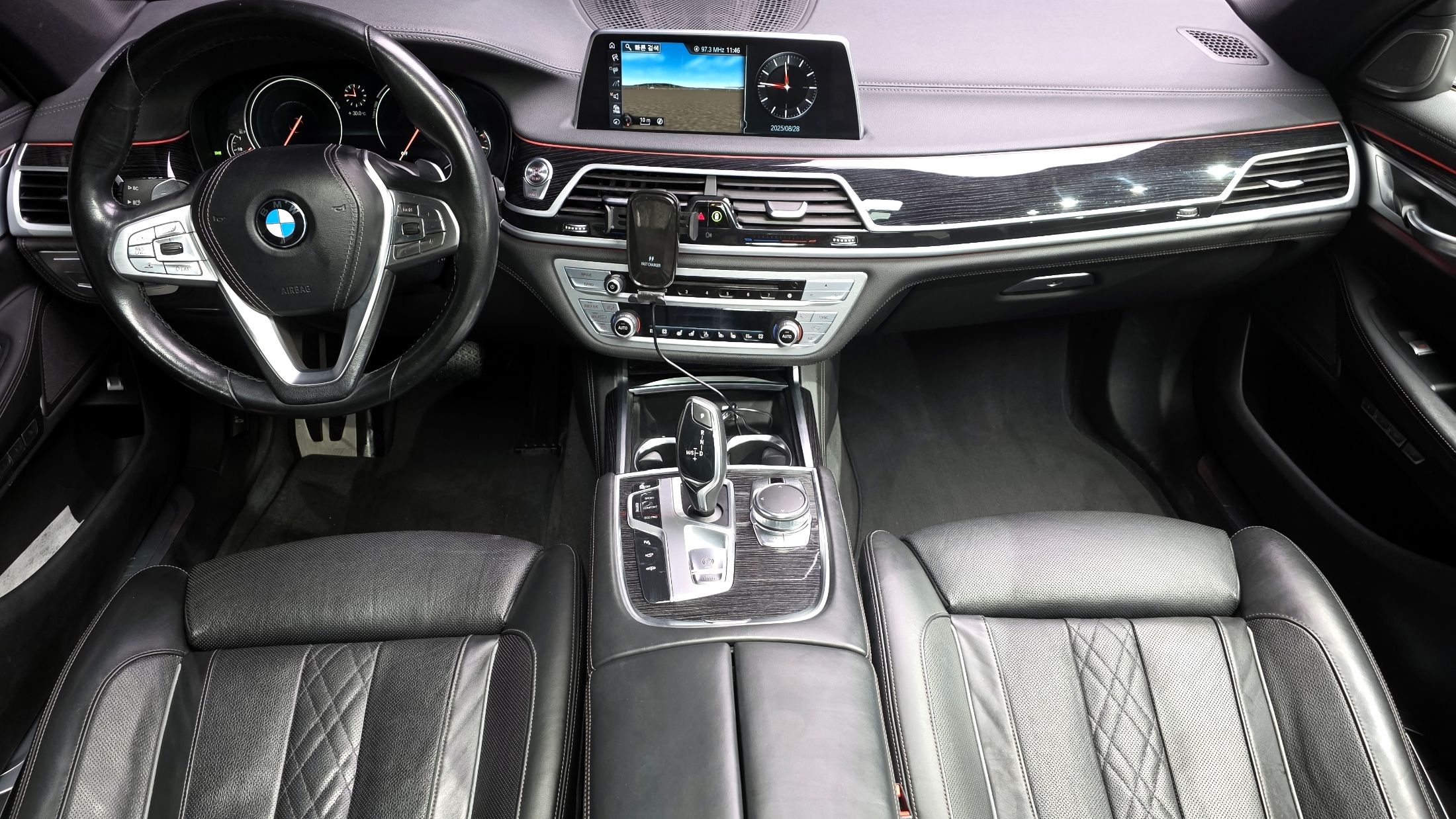 BMW 7-SERIES G11 2017