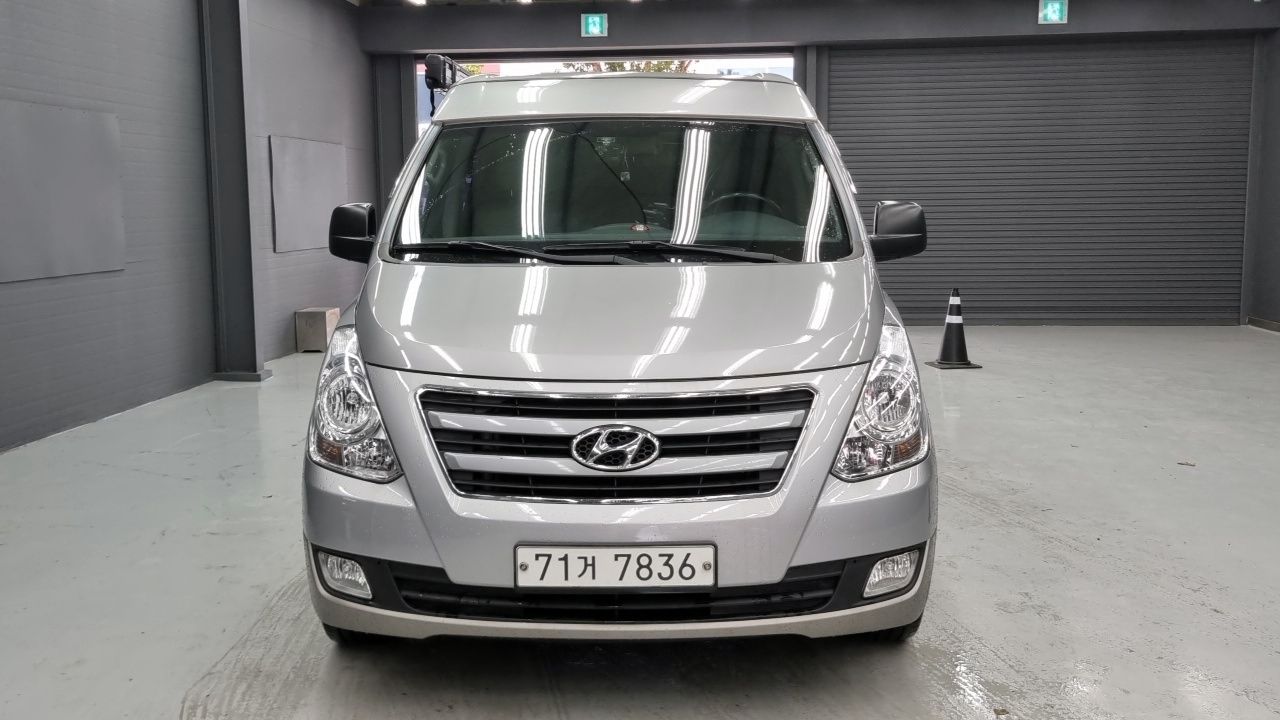 HYUNDAI STAREX GRAND 2016