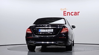 MERCEDES BENZ E-CLASS W213 2017