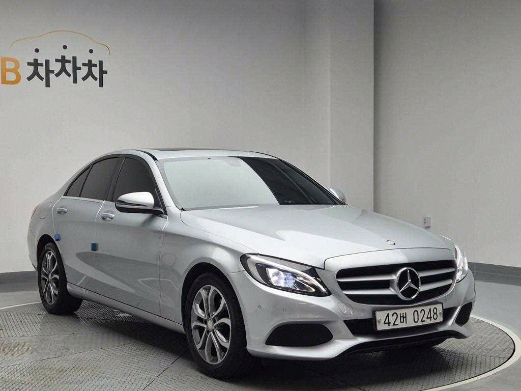 MERCEDES BENZ C-CLASS W205 2016