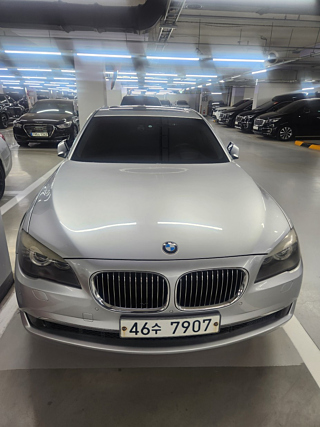 BMW 7-SERIES F01 2011