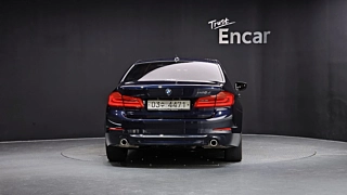 BMW 5-SERIES G30 2018