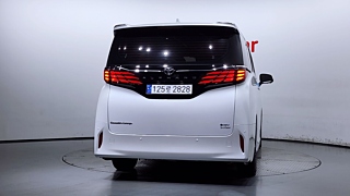 TOYOTA ALPHARD 2024