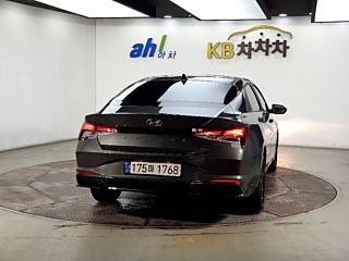 HYUNDAI AVANTE HYBRID CN7 2022