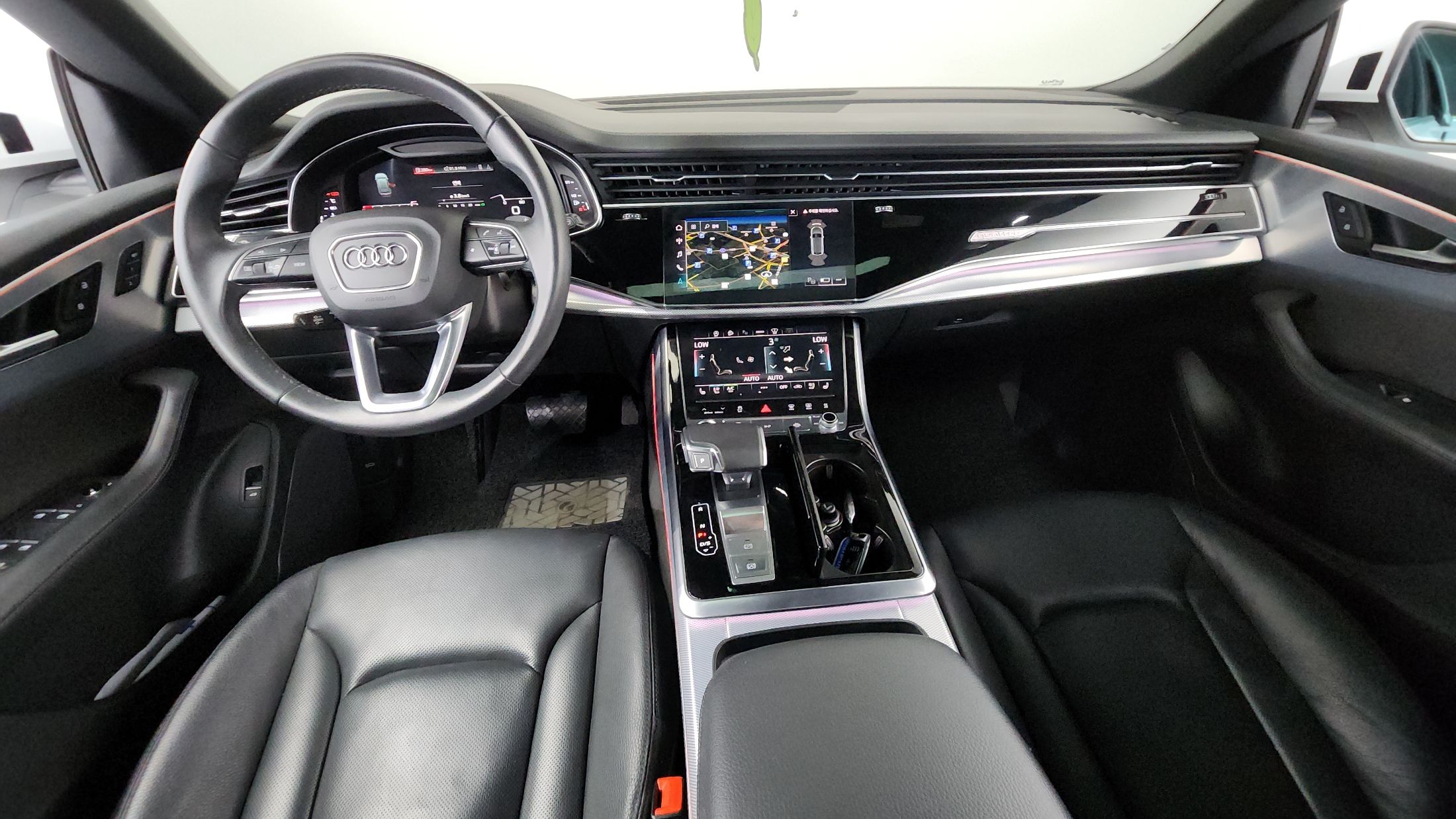 AUDI Q8 4M 2021