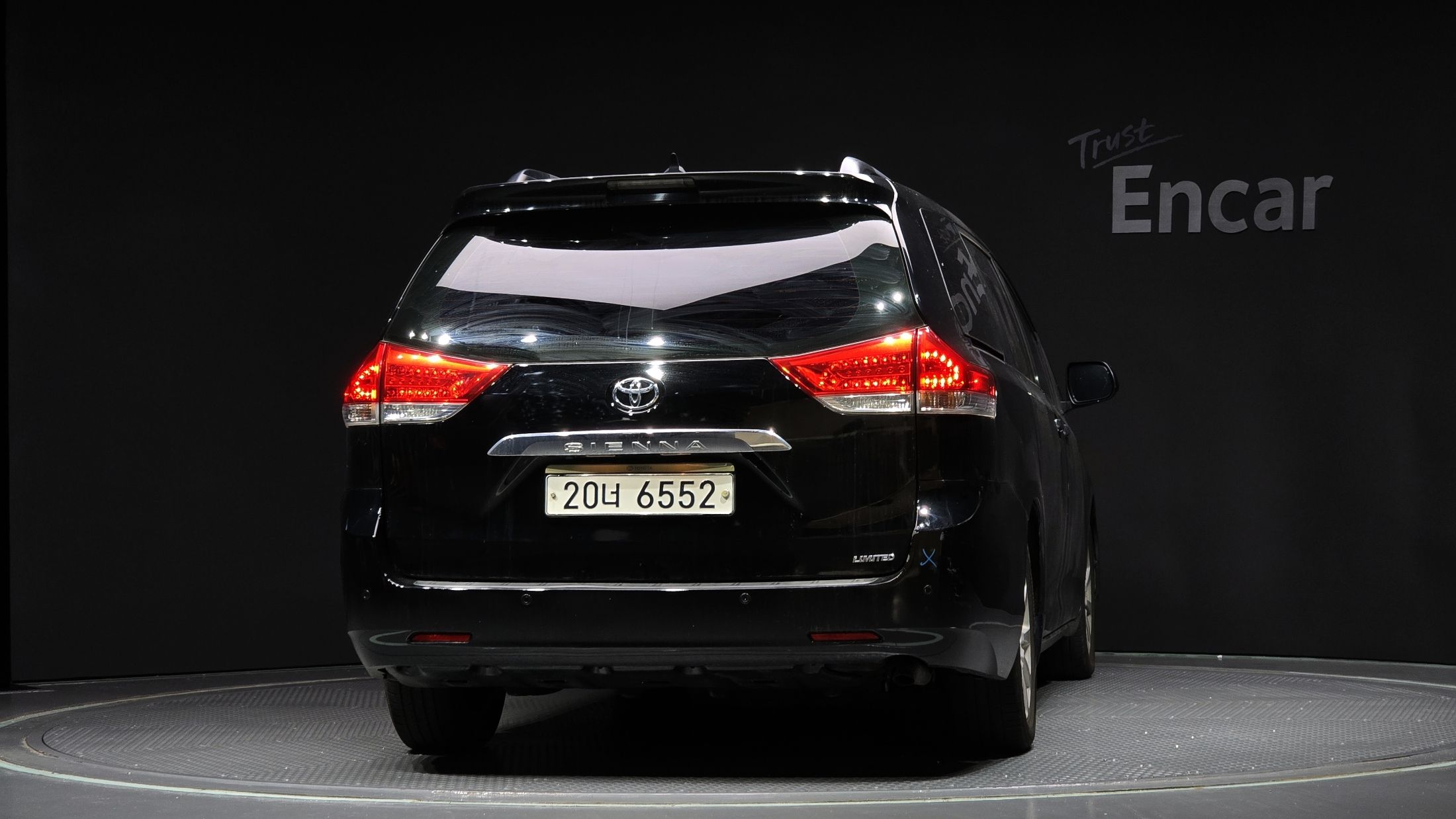 TOYOTA SIENNA 2012