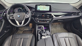 BMW 5-SERIES G30 2018