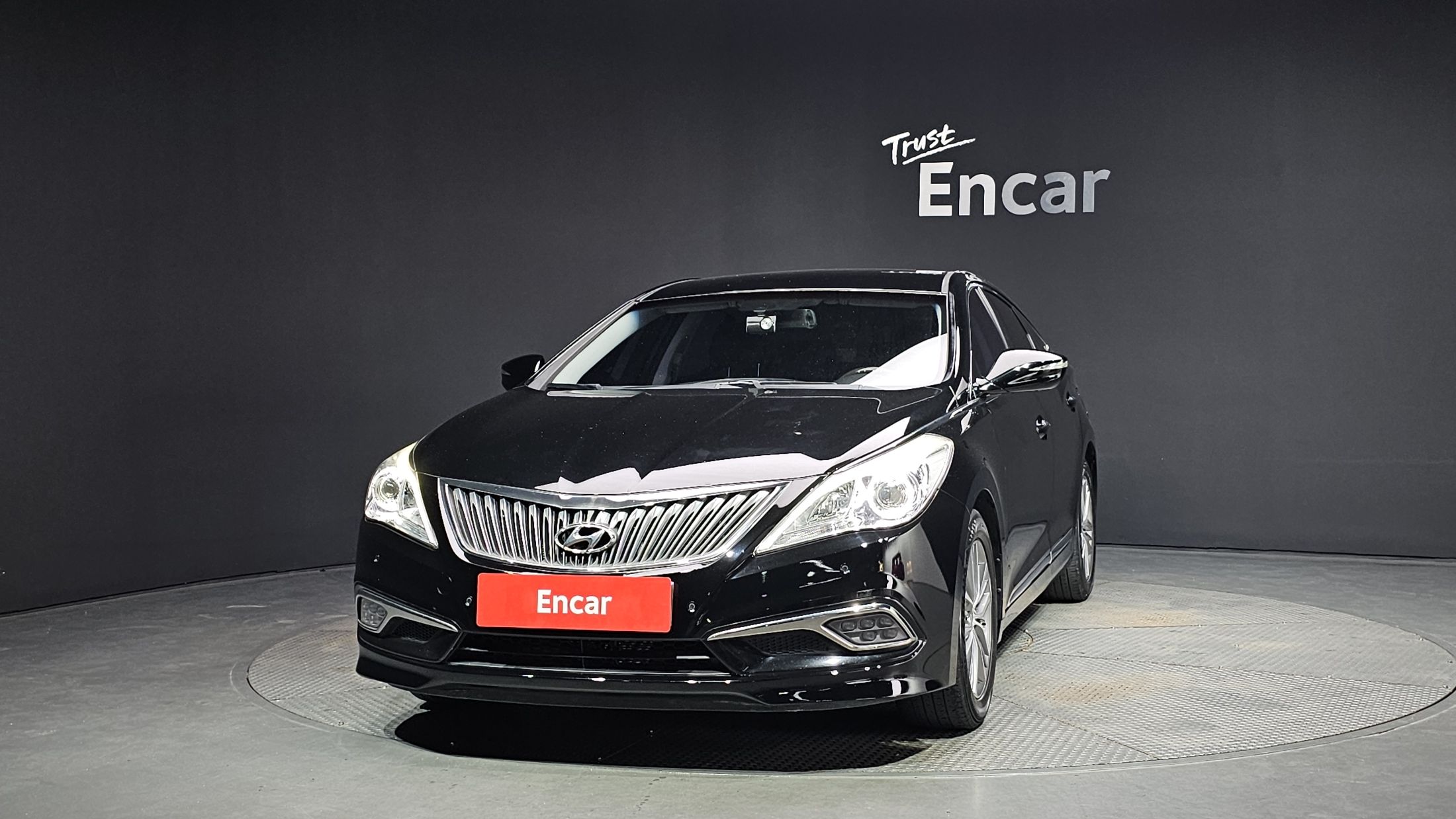 HYUNDAI GRANDEUR HG 2016