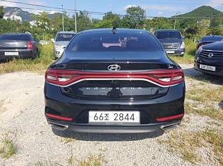 HYUNDAI GRANDEUR IG 2016