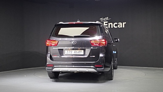 KIA CARNIVAL 2018