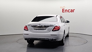 MERCEDES BENZ E-CLASS W213 2020