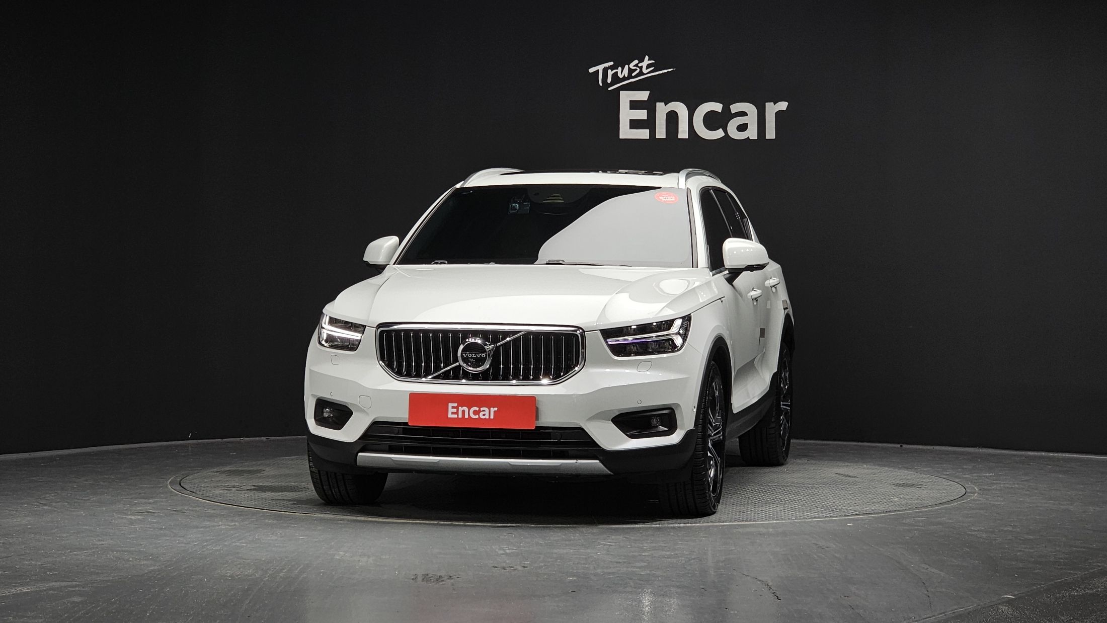 VOLVO XC40 2020
