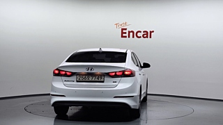 HYUNDAI AVANTE AD 2016