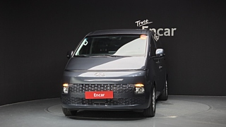 HYUNDAI STARIA 2023