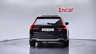 VOLVO V90 CROSS COUNTRY 2017