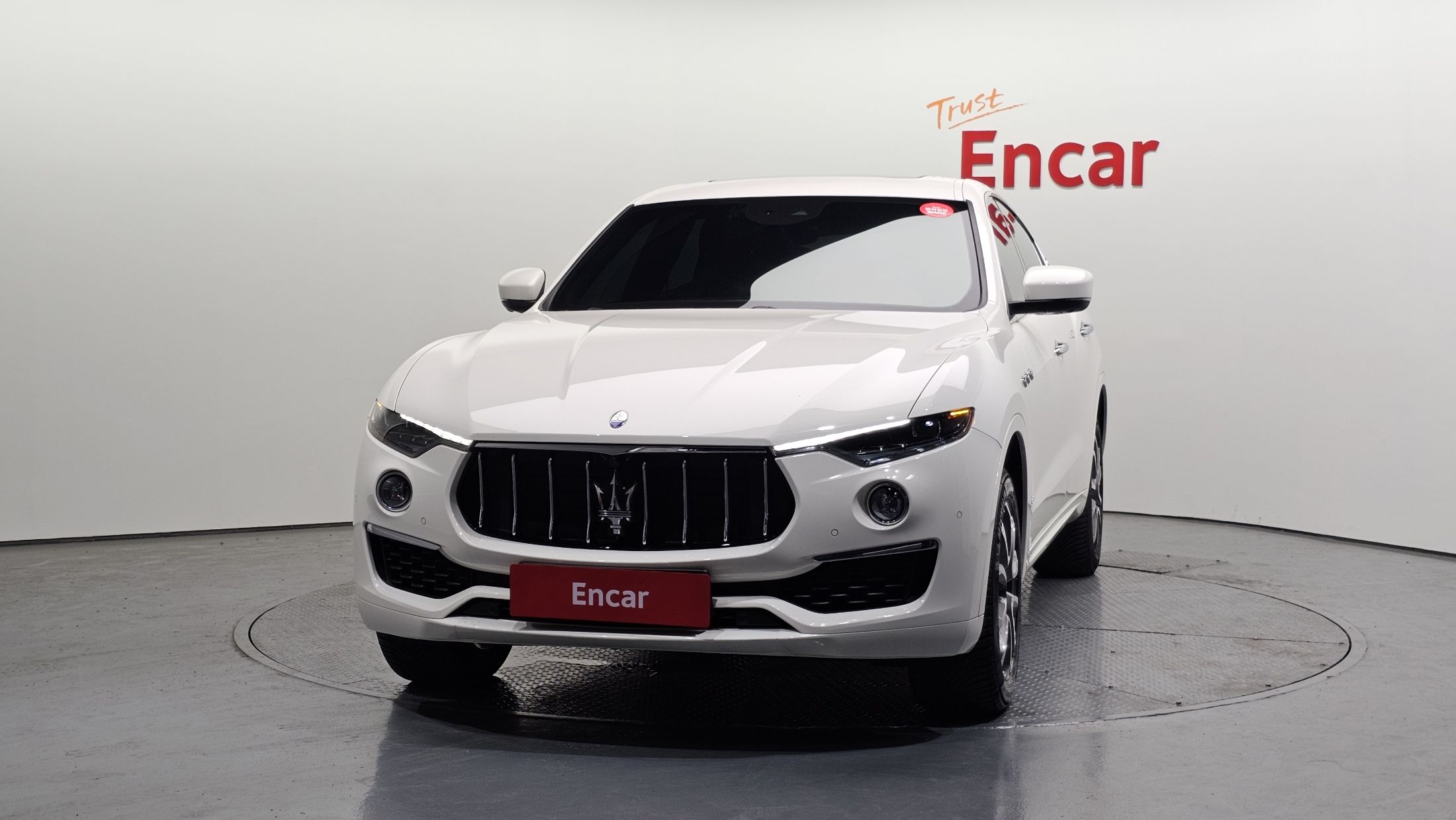 MASERATI LEVANTE 2020
