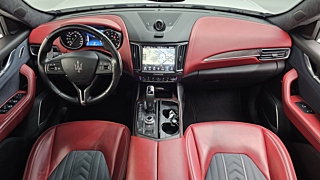 MASERATI LEVANTE 2020