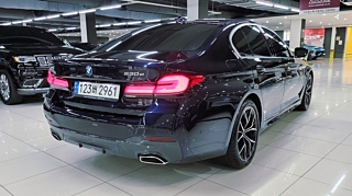 BMW 5-SERIES G30 2023