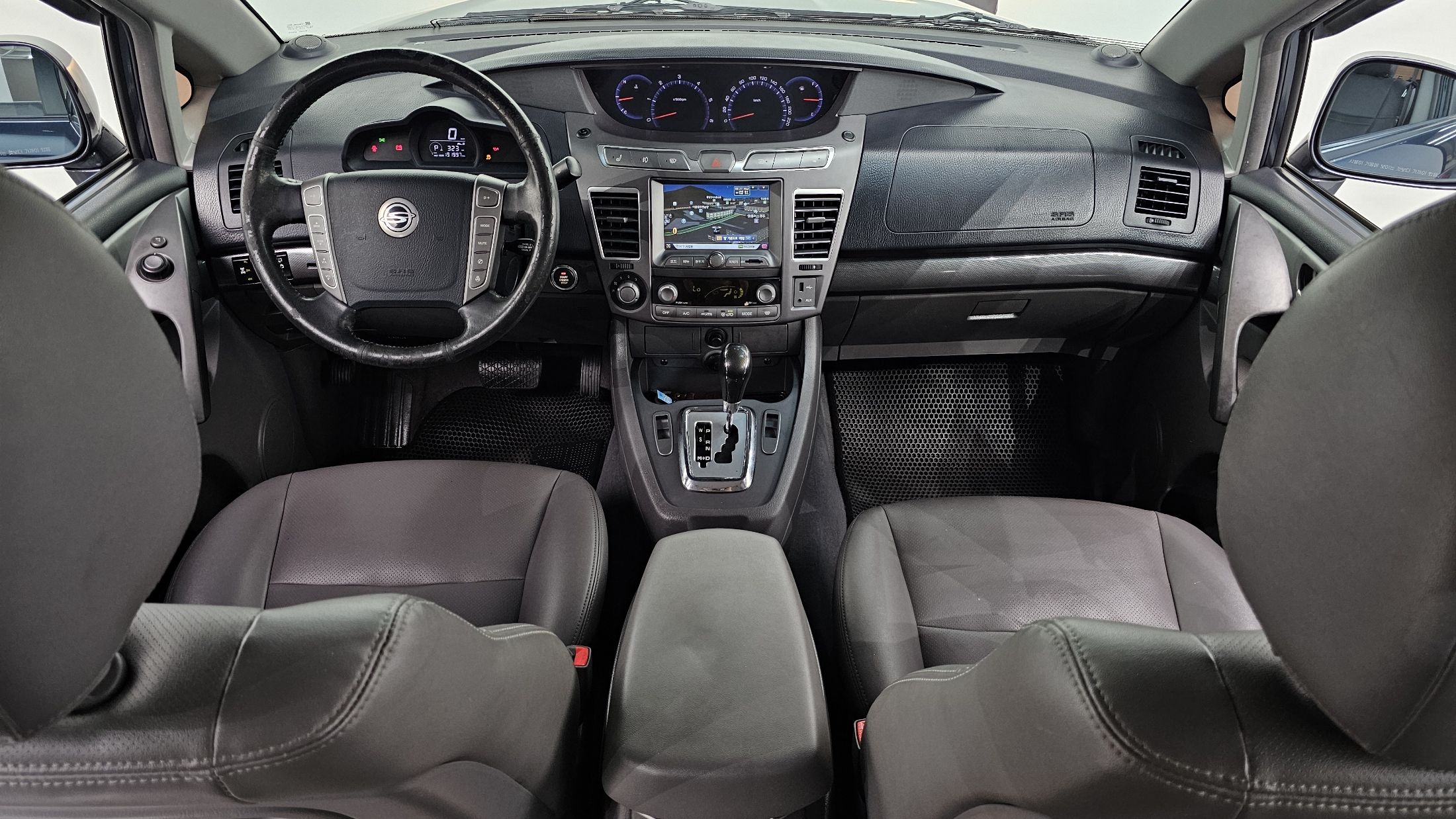 SSANGYONG KORANDO TURISMO 2013