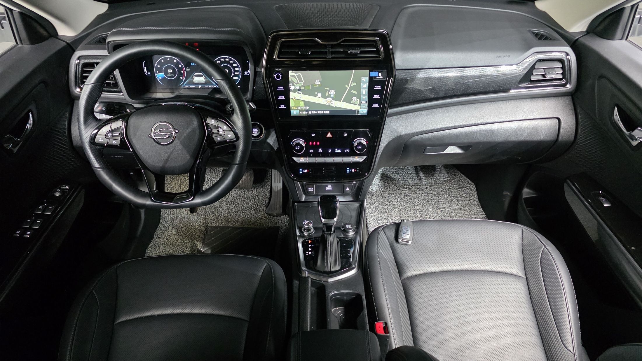 SSANGYONG TIVOLI VERY NEW 2022