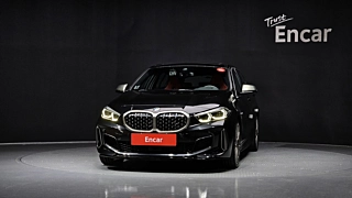 BMW 1-SERIES F40 2024