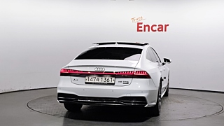 AUDI A7 4K 2020