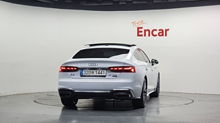 AUDI A5 F5 2023