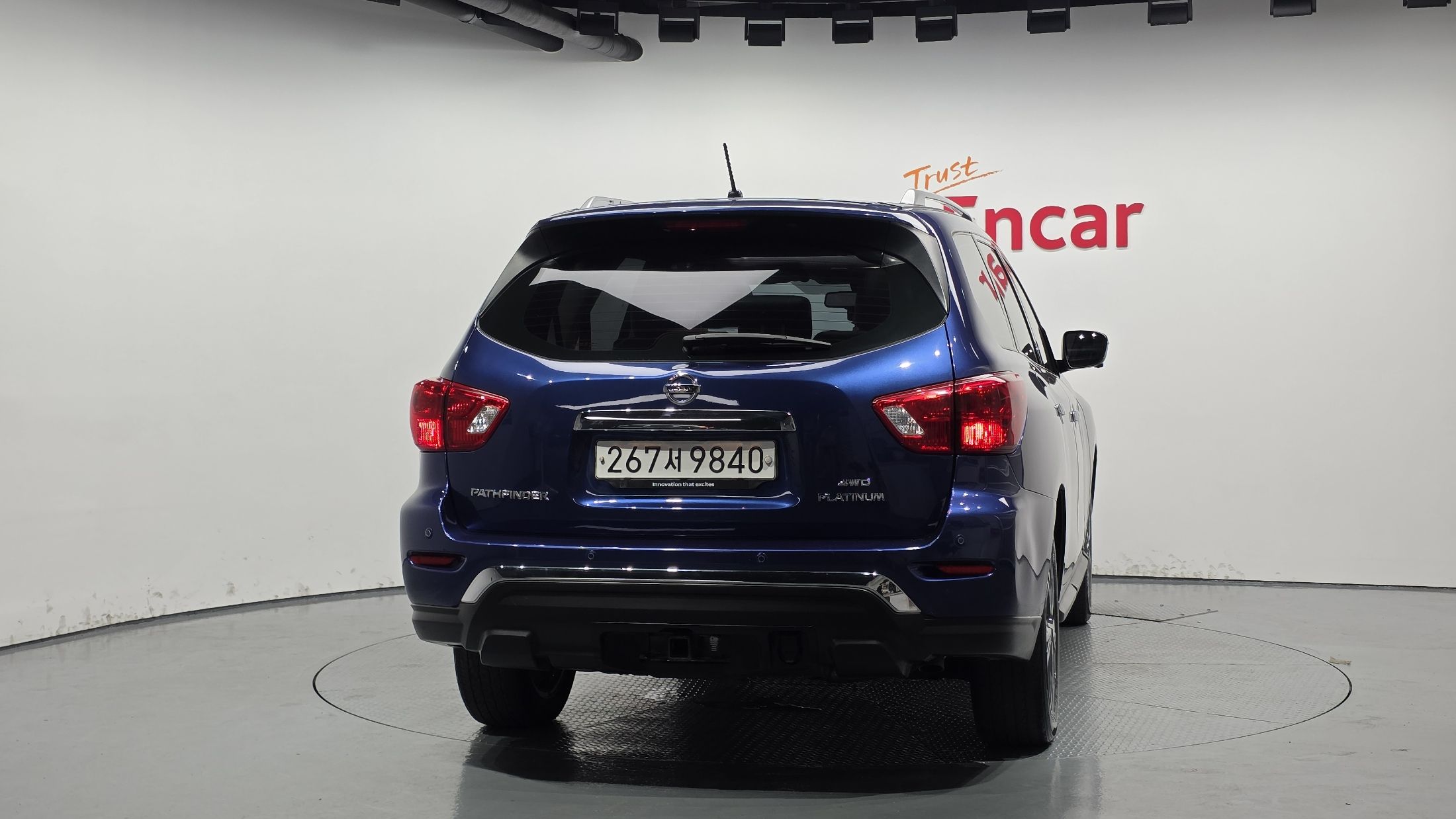 NISSAN PATHFINDER 2018