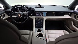 PORSCHE TAYCAN 2022
