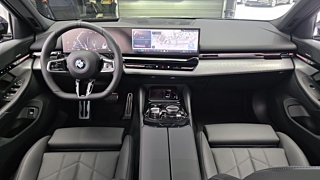 BMW 5-SERIES G60 2024